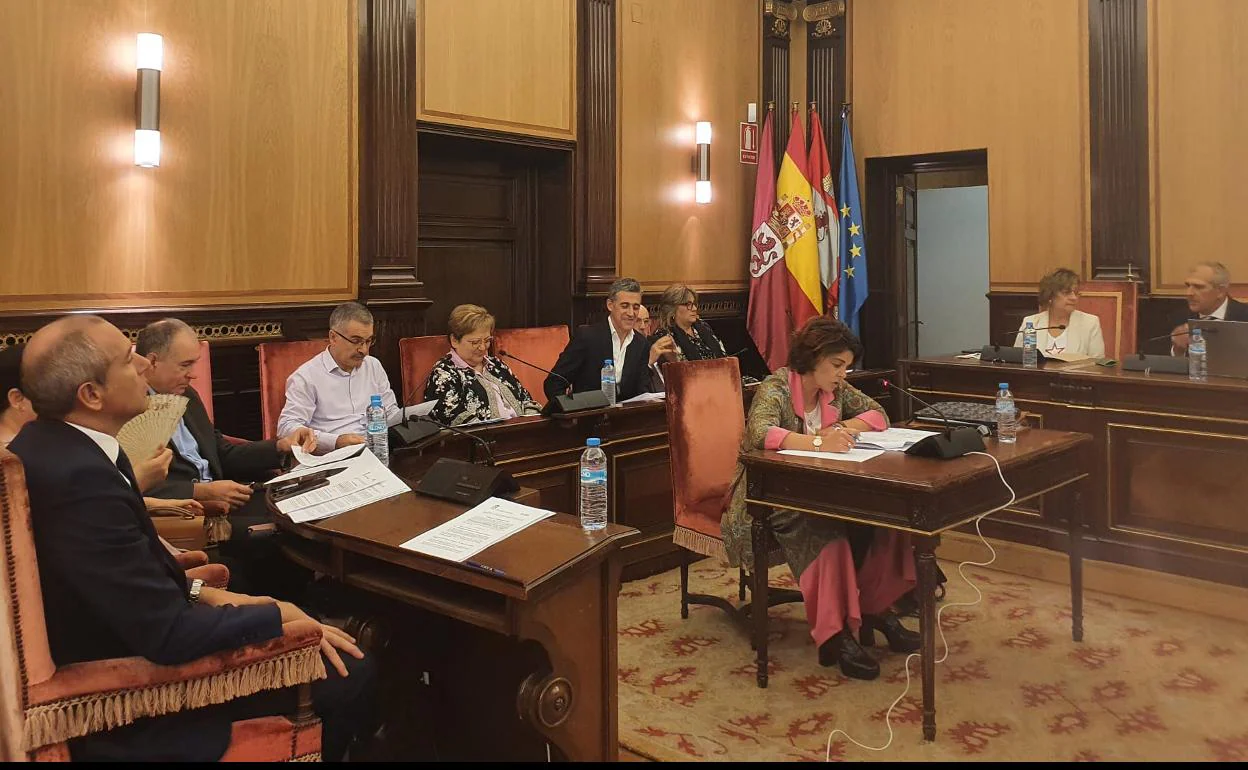 El Pleno Del Ayuntamiento Aprueba Por Unanimidad La Rebaja Del 25 De